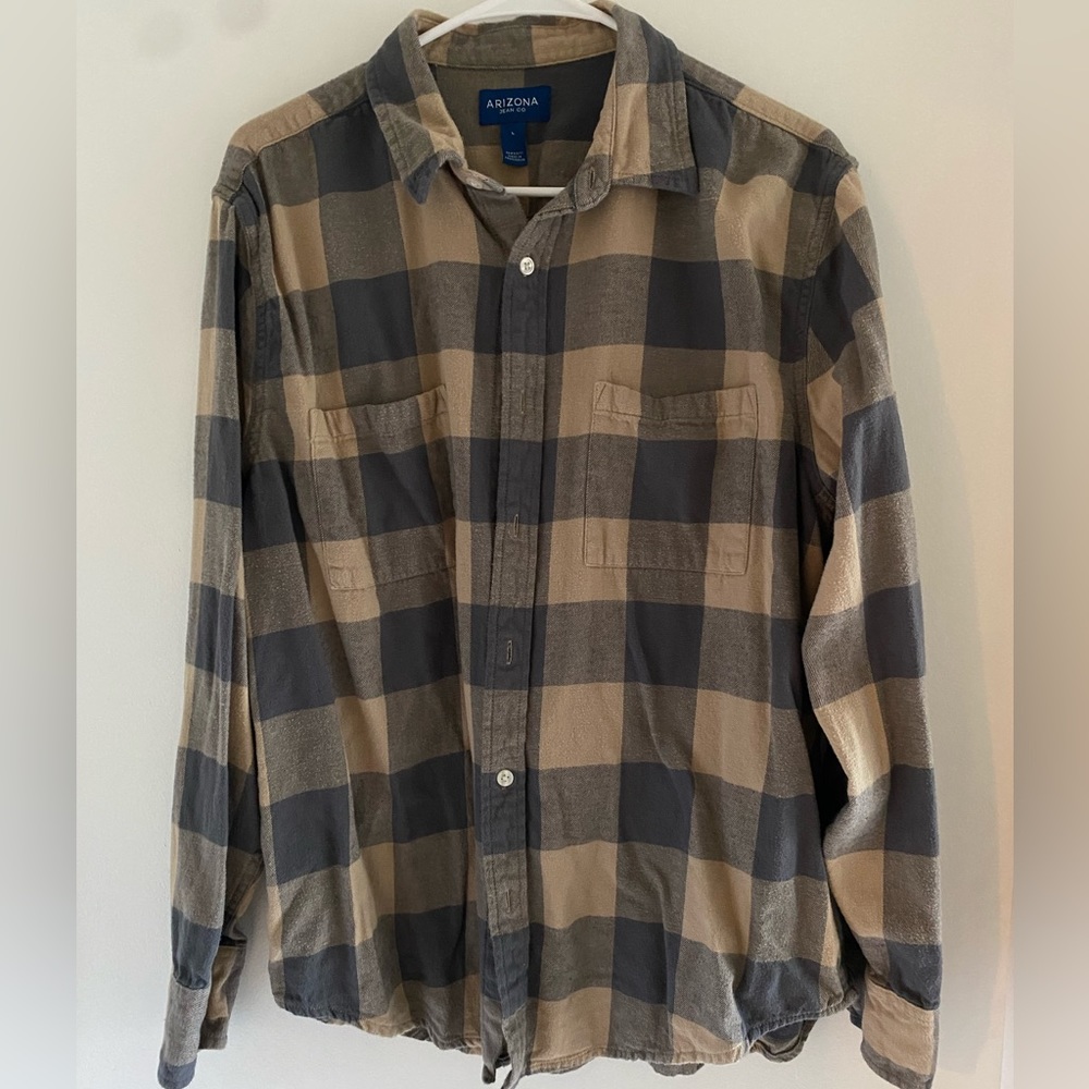 Arizona flannel shirt sized LARGE.